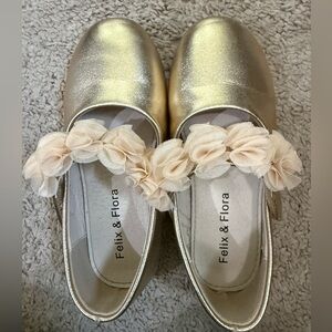 Felix & Flora Girl Gold Floral Dress Shoes Size 12